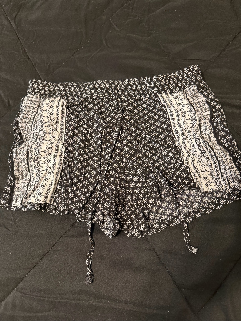 BeBop Black and White Border Shorts